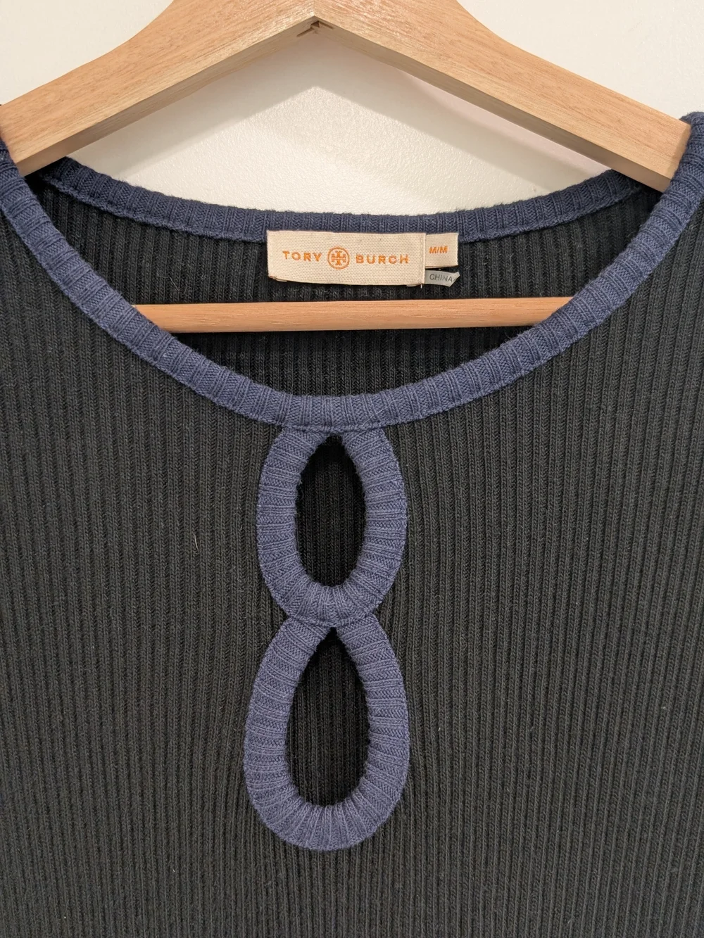 Tory Burch Black and Navy Ribbed Short Sleeve Top with Keyhole Detail M